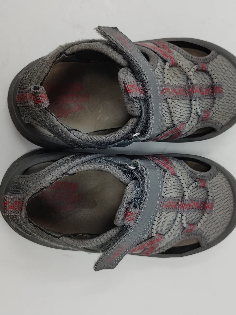 NEW Oshkosh Toddler Boys Closed Toe Abe Play Sandals Size 9M